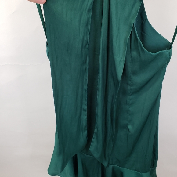 Hello Molly Looking Cute Satin mini dress size 6 - Picture 11 of 12